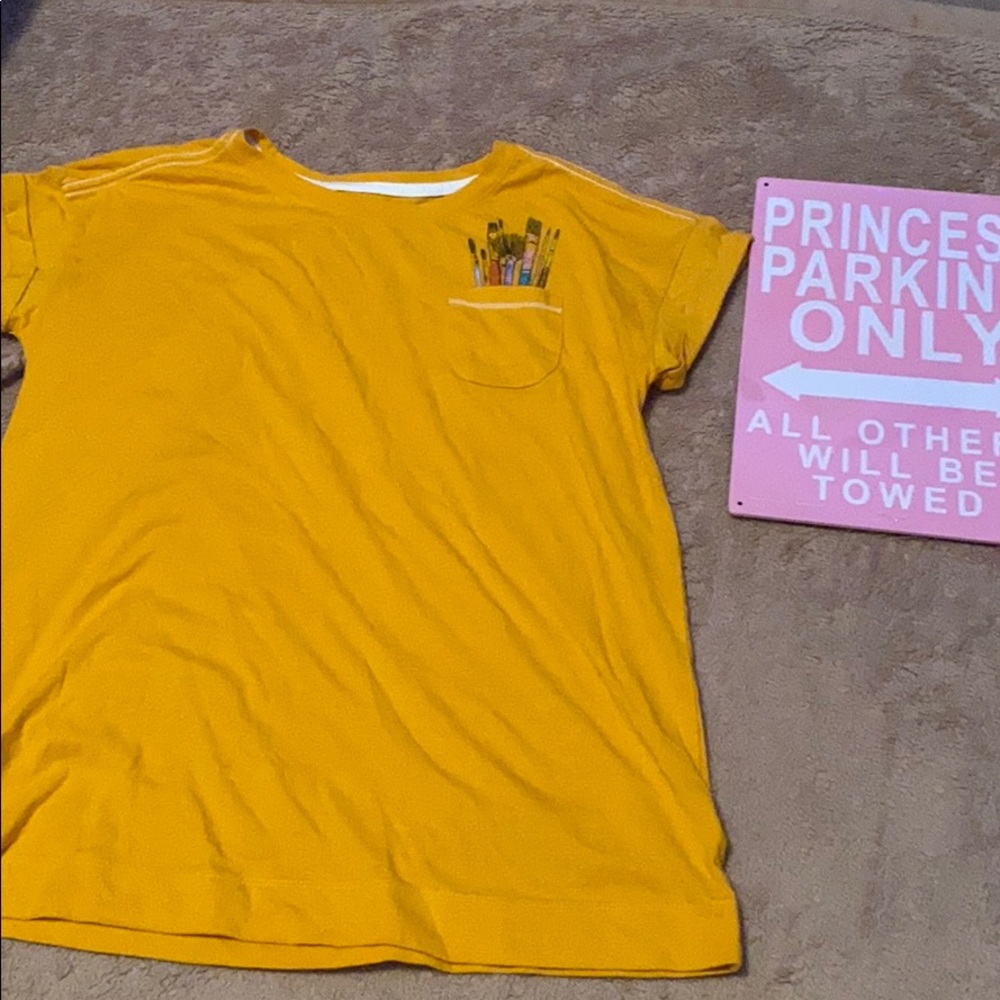 Yellow Paint Brush Tee 👚.